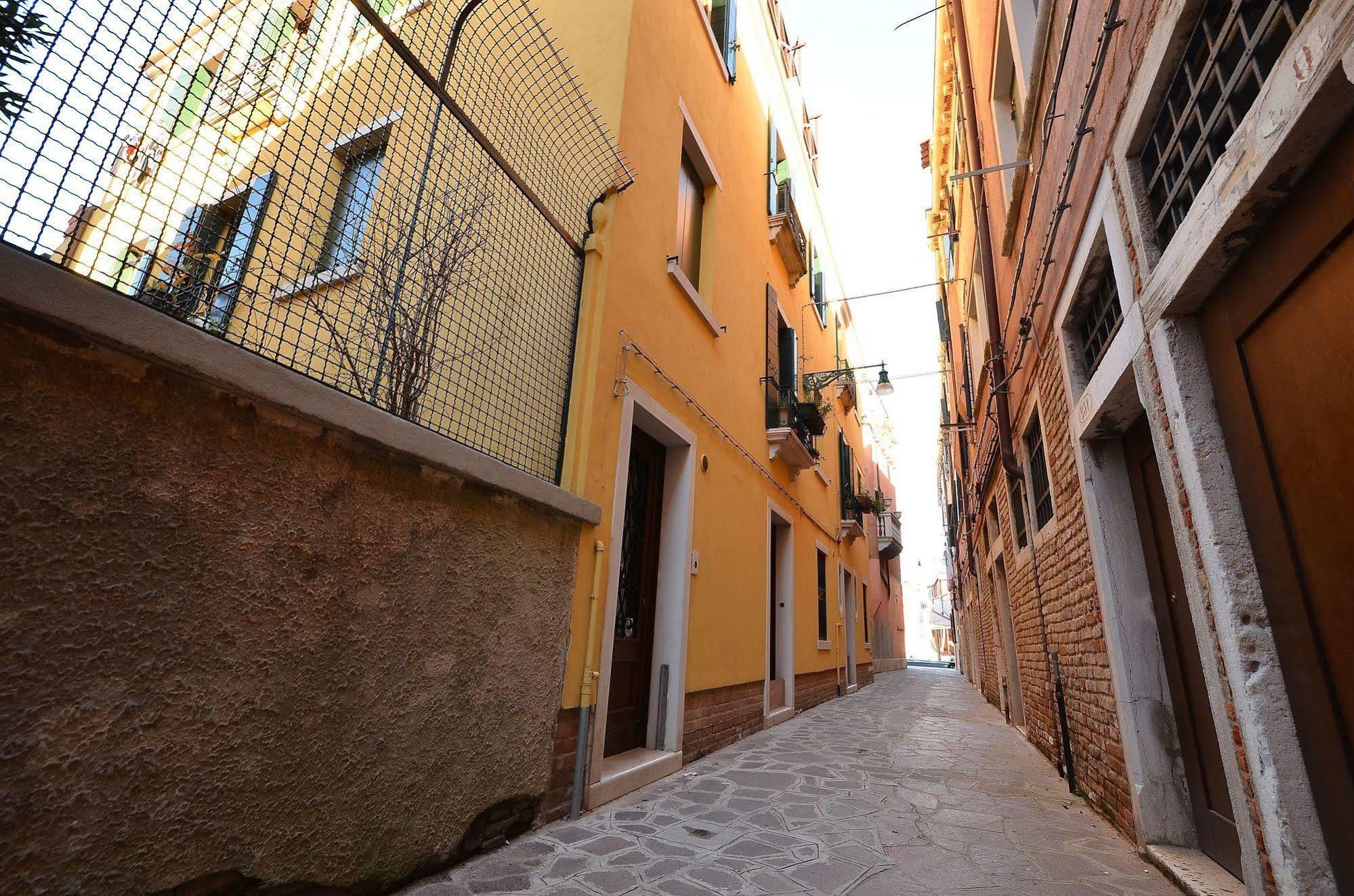 Апартаменты Barbera-Biennale Венеция Экстерьер фото